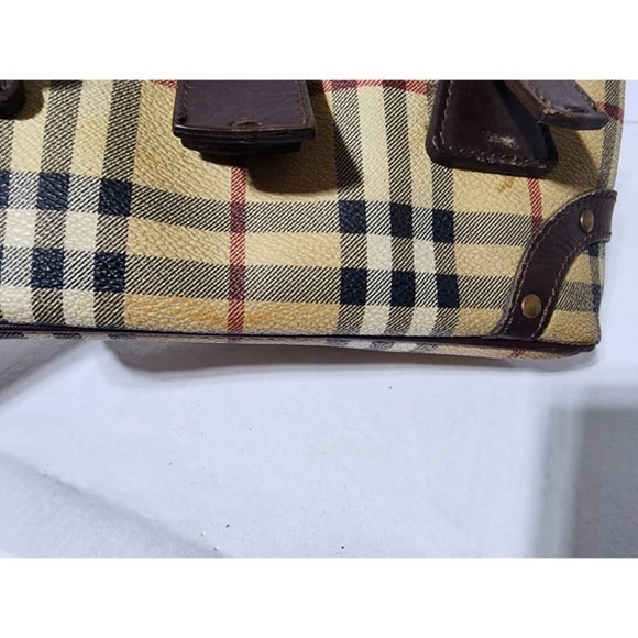 Authentic Burberry Vintage Haymarket Check PVC and Leather Buckle Shoulder Bag - Picture 14 of 16